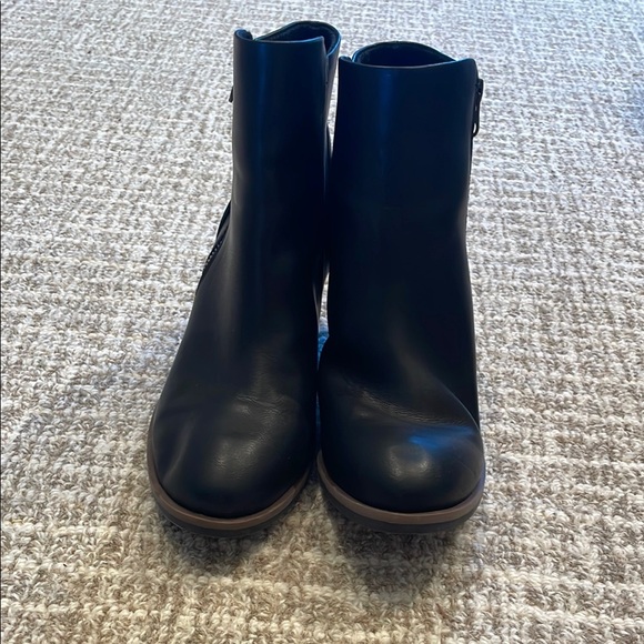 Black Korks Ankle Boots with Chunky Heel - Picture 6 of 7